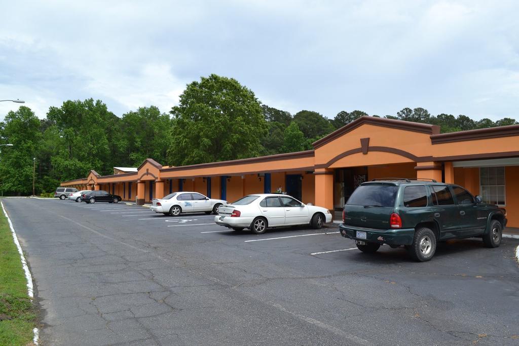 Americas Best Value Inn Smithfield Exterior foto