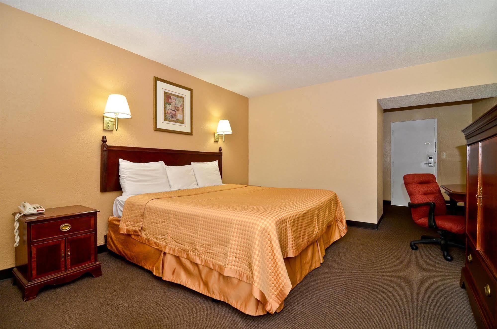 Americas Best Value Inn Smithfield Zimmer foto